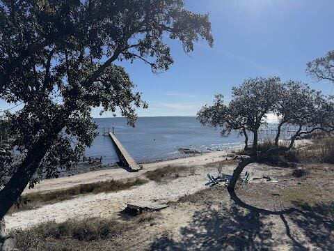 Pelicans Perch, Ocean Springs