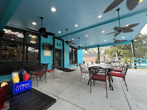 Castaways, Ocean Springs
