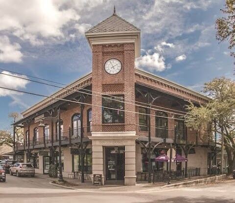 Lee Tracy, Ocean Springs